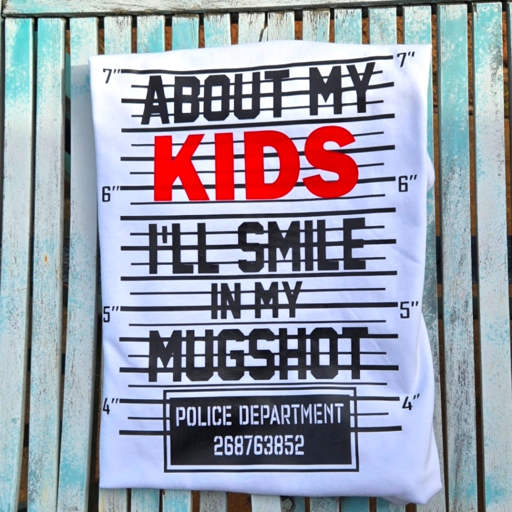 Mugshot tee